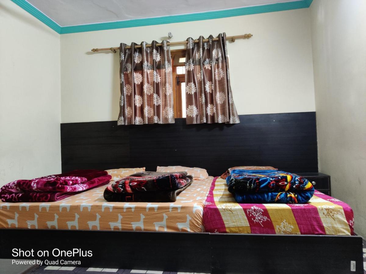Hari Krishna Guest House Pandukeshwar Værelse billede